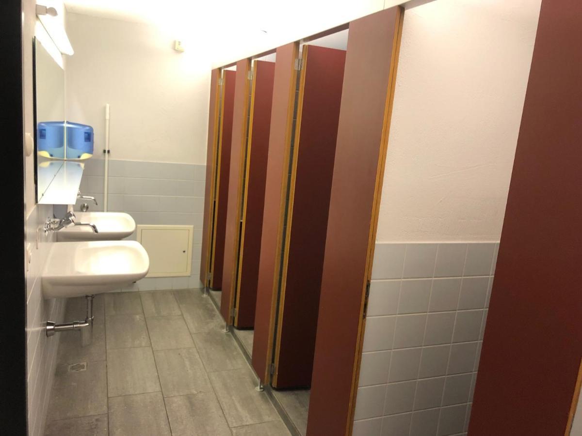Baden Youth Hostel Bagian luar foto