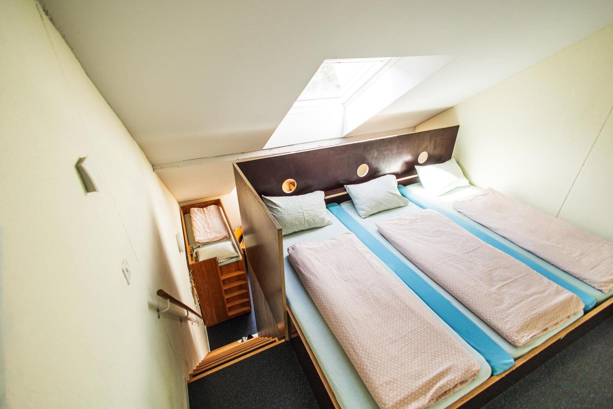Baden Youth Hostel Bagian luar foto